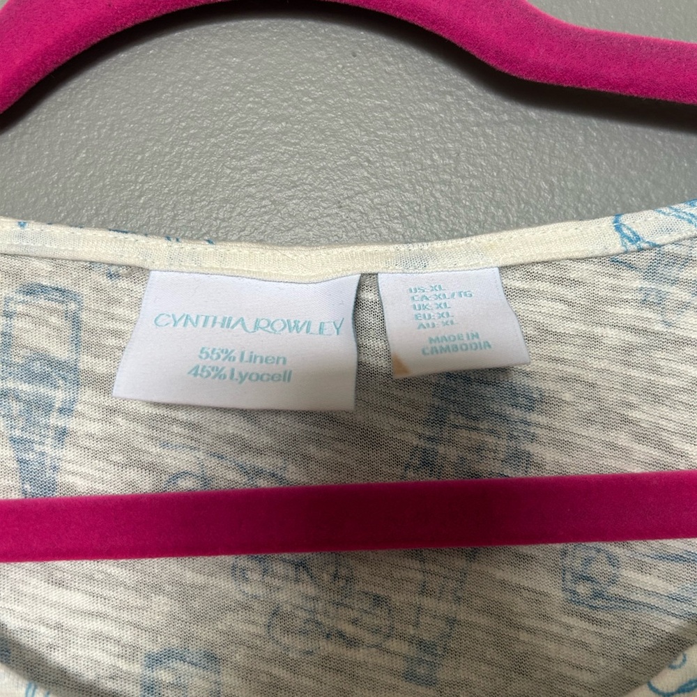 Cynthia Rowley Gray Tee with Blue Print - Picture 2 of 4